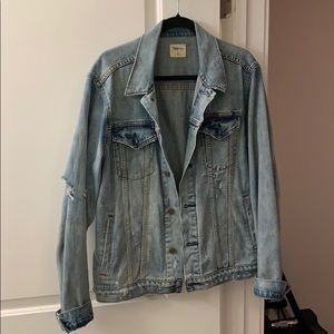 GAP DISTRESSED DENIM JACKET